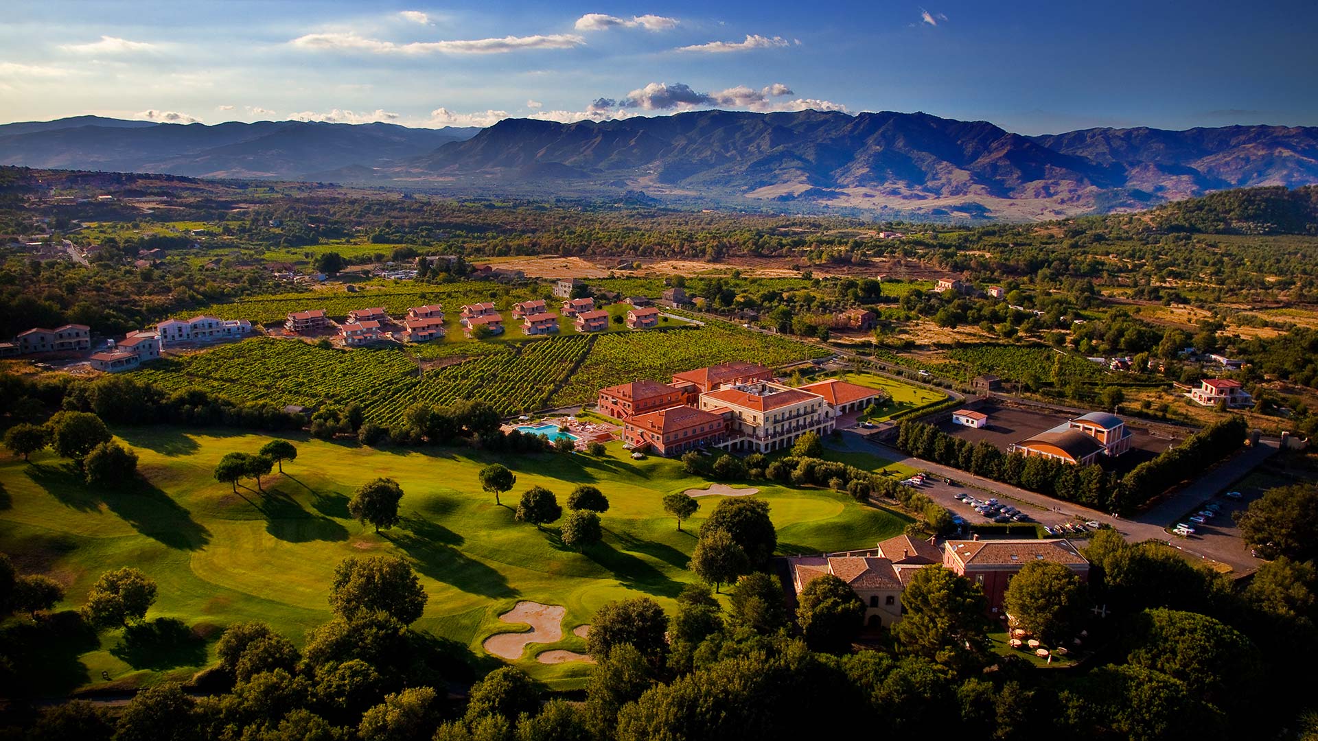 Foto Il Picciolo Etna Golf Resort & Spa 12